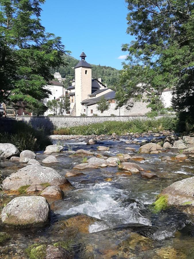 Maison Familiale 3 Ch. Au Centre D'Ax Ax-les-Thermes Exteriör bild